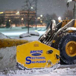 arctic snow and ice HD-pusher-on-wheel-loader