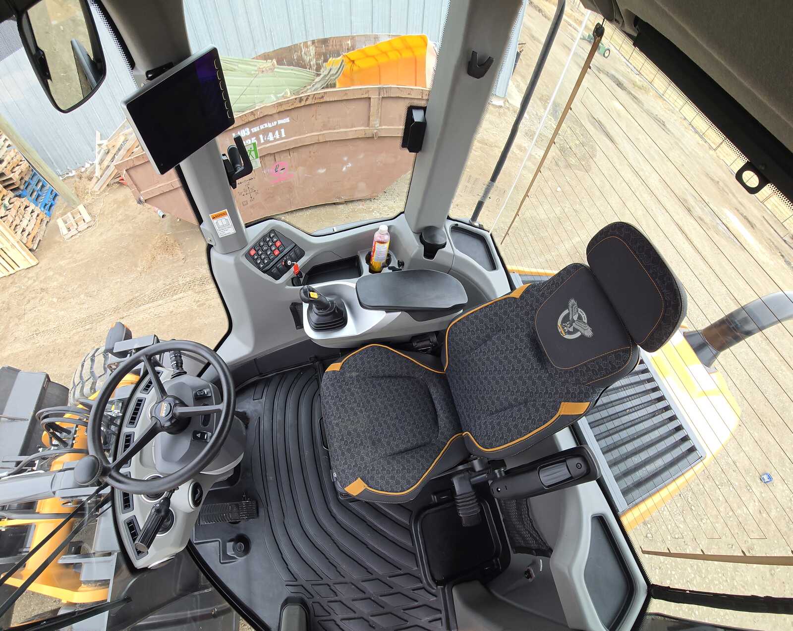 2020-case-521g-wheel-loader-interior-cab-view-modern-operator-controls-heavy-equipment-western-canada