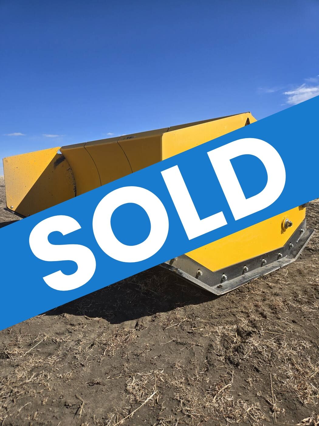 arctic-sectional-sno-pusher-11-5hd-close-up-side-panel-heavy-snow-box-plains-equipment-rental-western-canada
