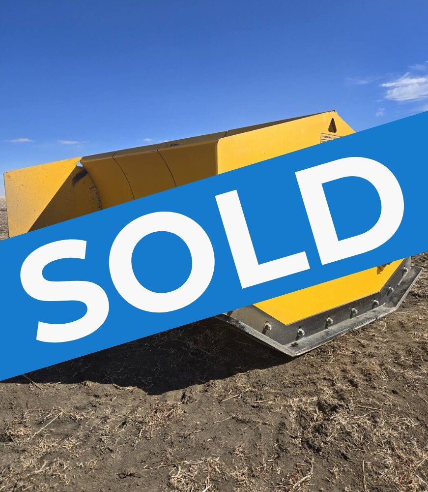 arctic-sectional-sno-pusher-11-5hd-close-up-side-panel-heavy-snow-box-plains-equipment-rental-western-canada-sold