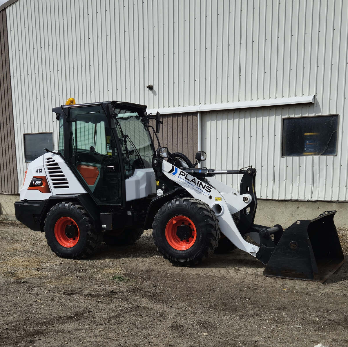 bobcat-l85-loader-for-sale-western-canada-plains-equipment-angle