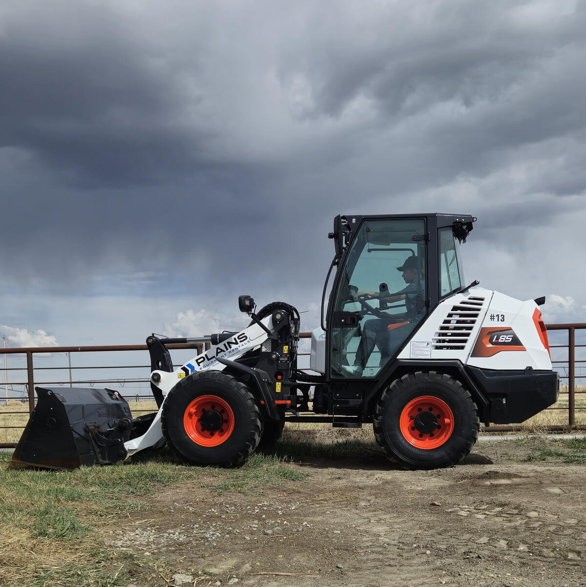 bobcat-l85-loader-with-operator-western-canada-plains-equipment