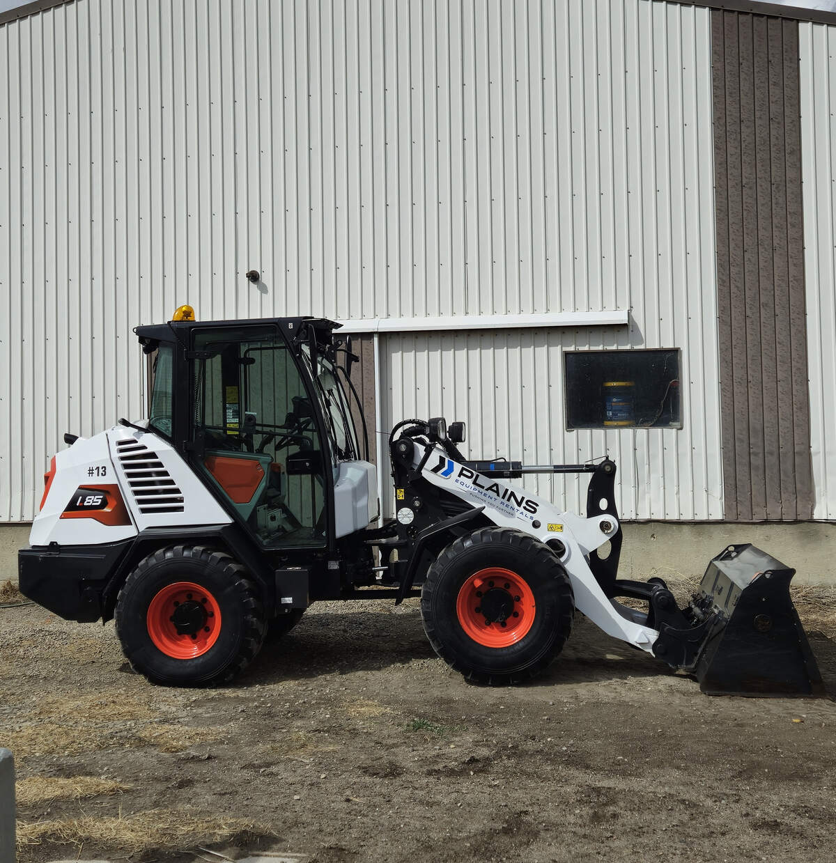 bobcat-l85-side-profile-for-sale-compact-loader-western-canada