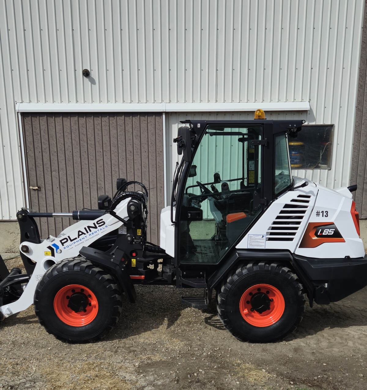 bobcat-l85-side-view-heavy-equipment-western-canada-rental