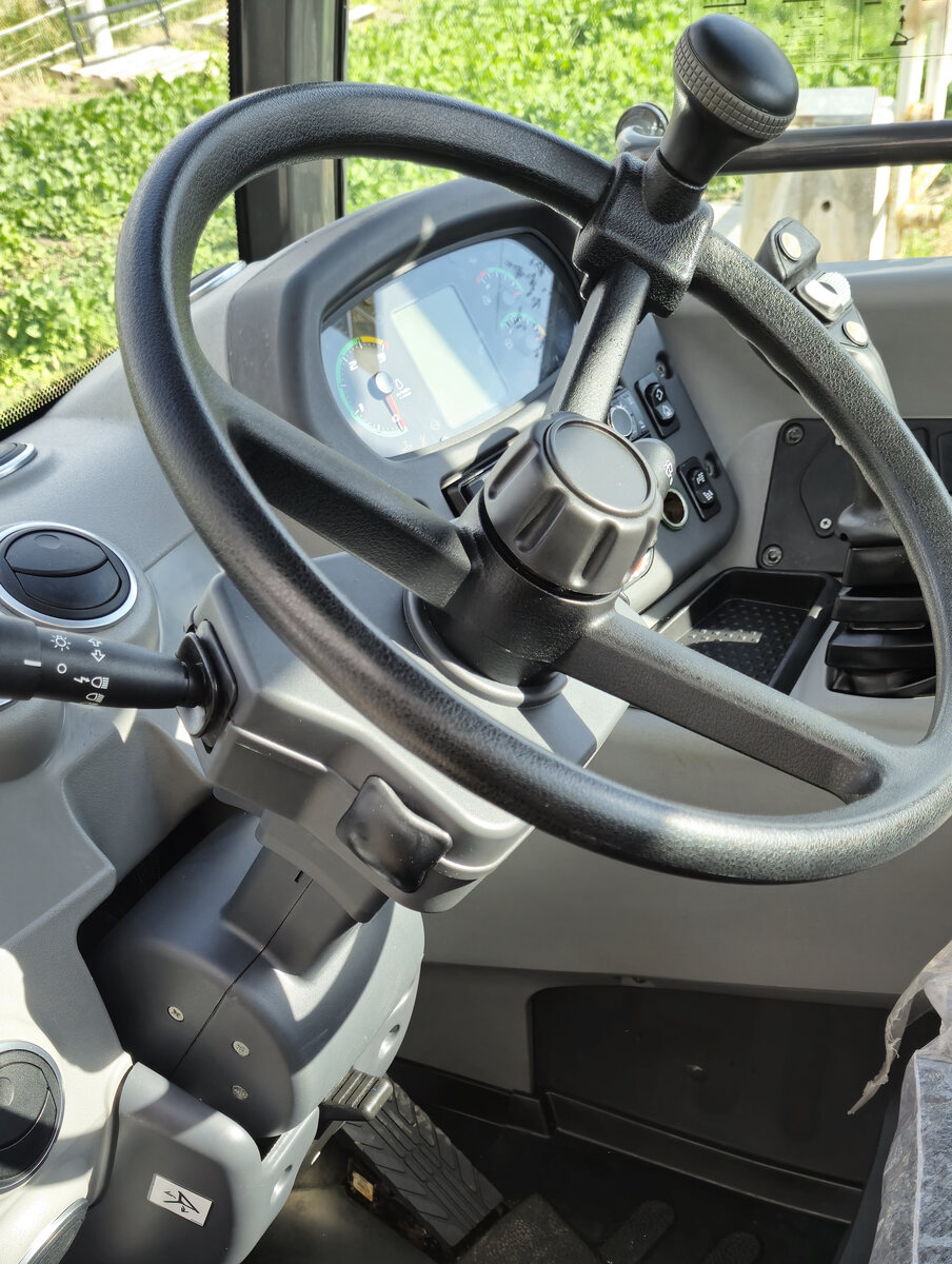case-321f-loader-dashboard-and-pedal-area-interior-western-canada