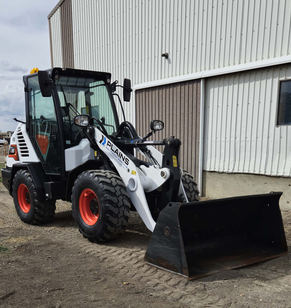plains-equipment-bobcat-l85-wheel-loader-western-canada-sale
