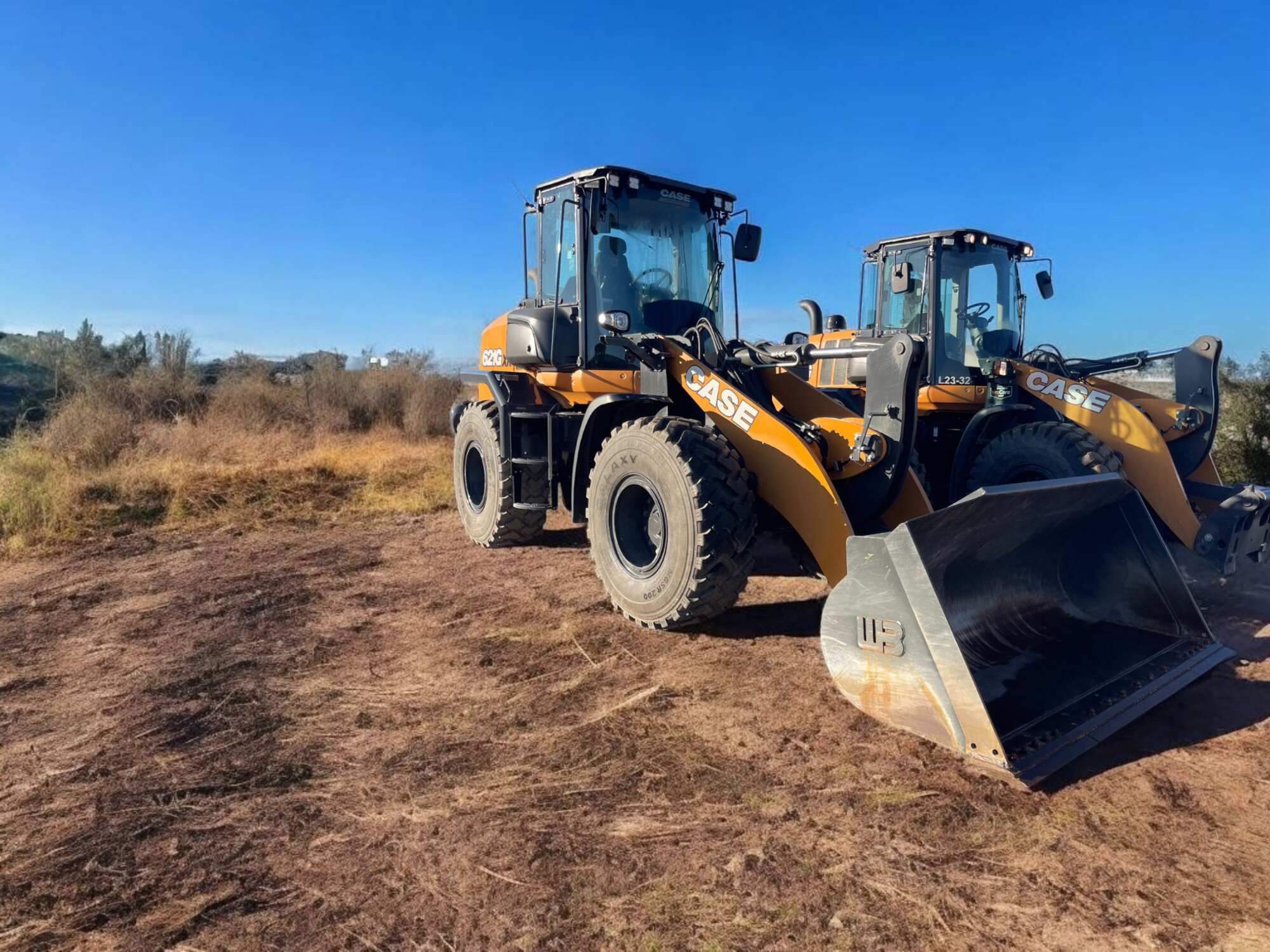 case-621g-loaders-in-field-heavy-equipment-rentals-western-canada-plains-equipment