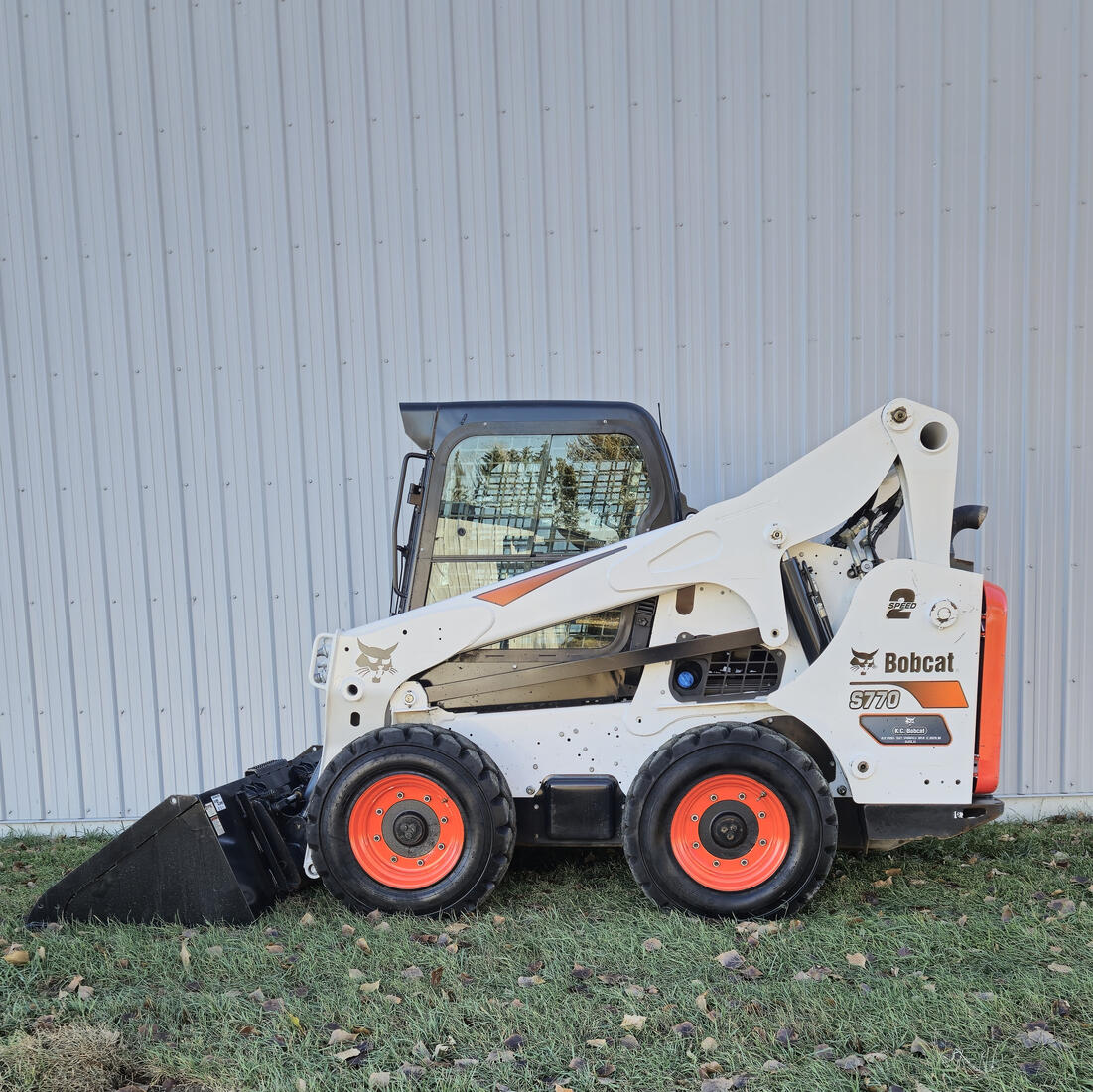 bobcat-s770-side-profile-wheeled-skid-steer-loader-for-sale-western-canada