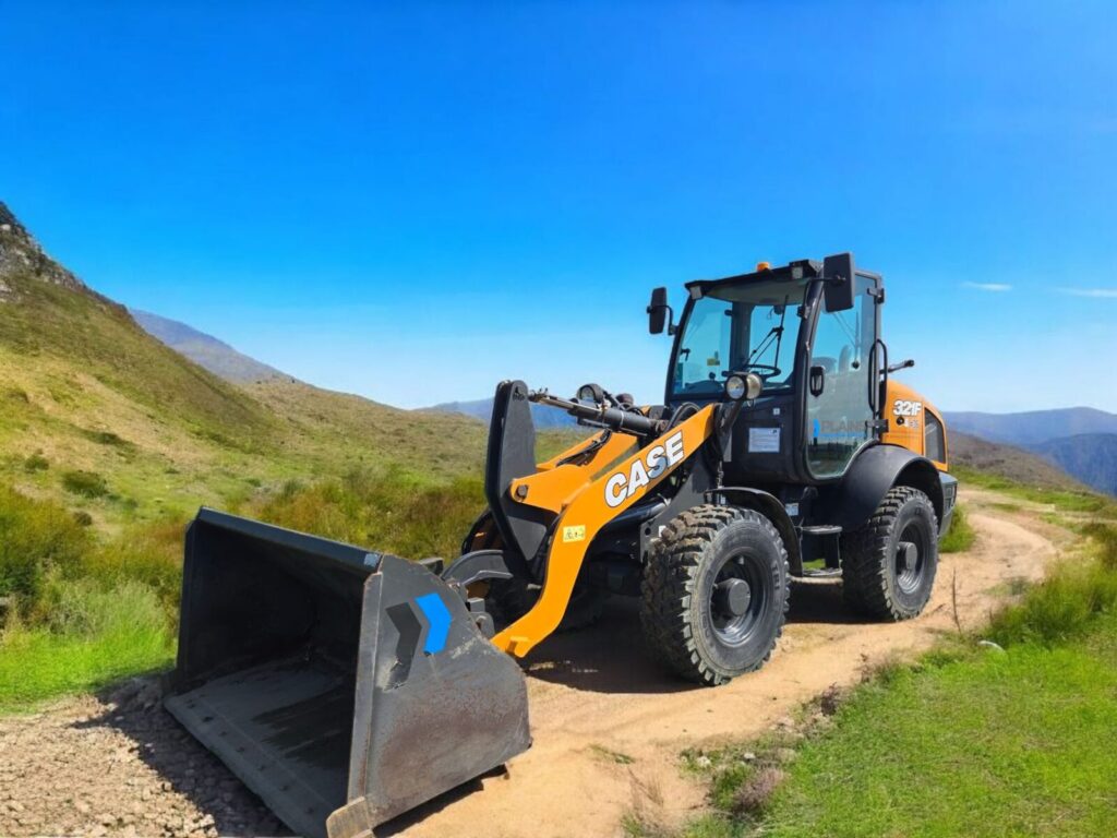 case 321f wheel loader on jobsite western canada earthmoving equipment rental