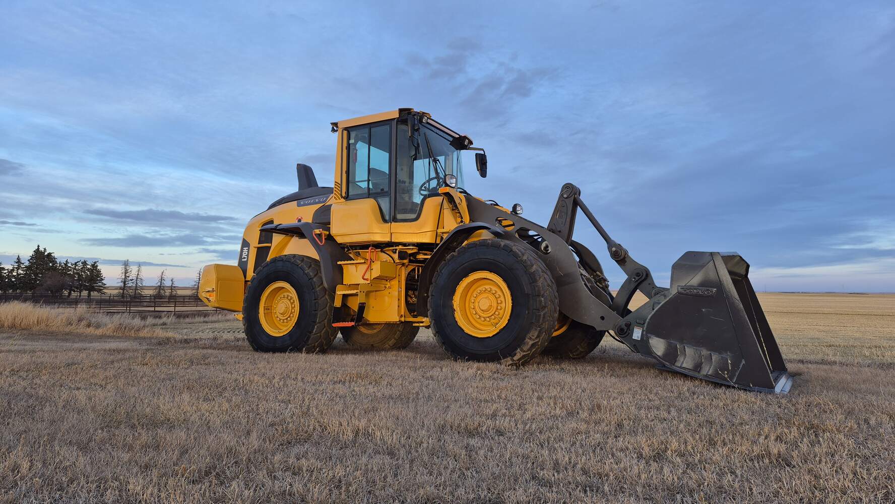 volvo-l70h-wheel-loader-side-profile-for-sale-western-canada