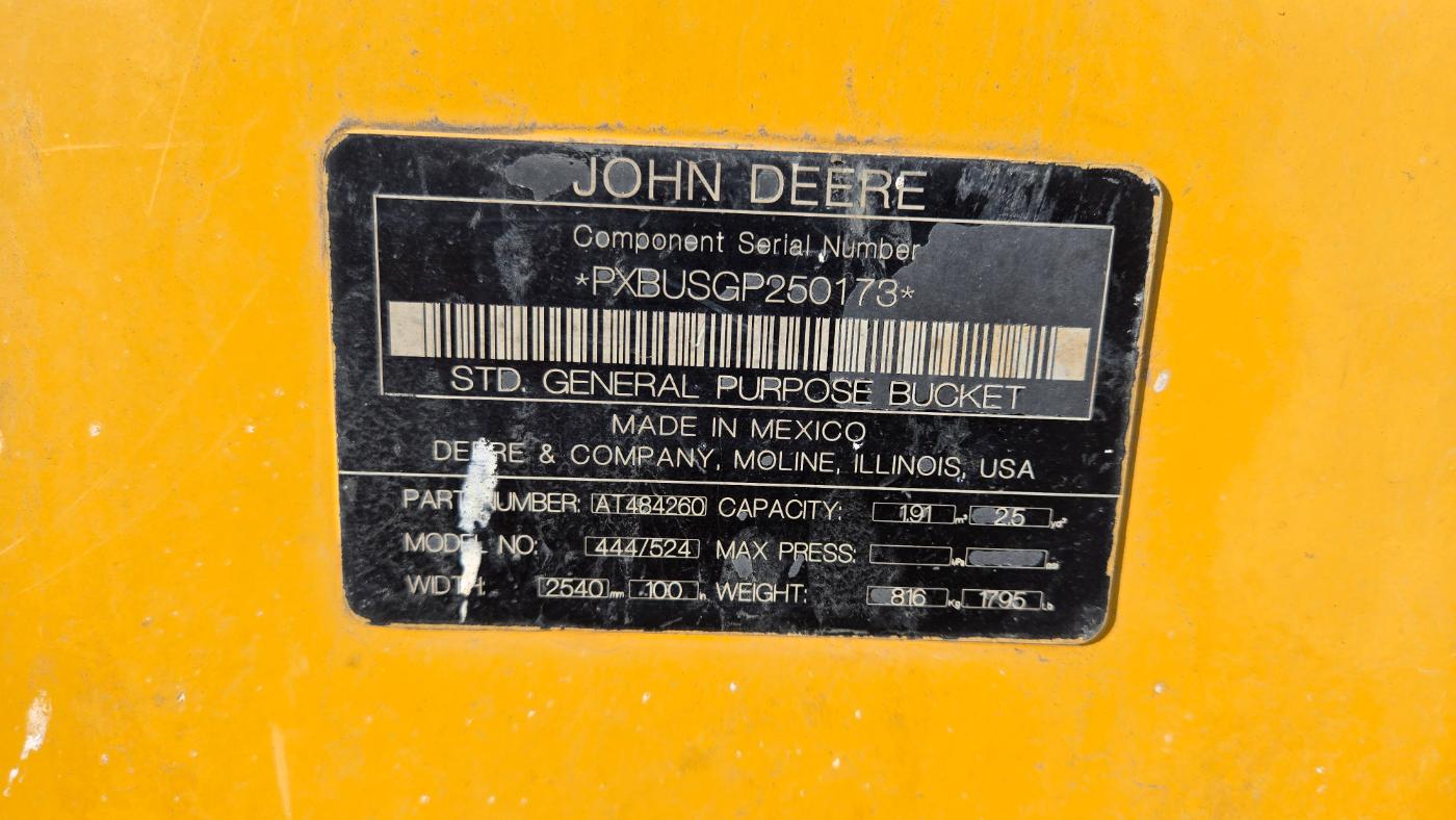 John Deere 444 standard general purpose bucket equipment nameplate specification label