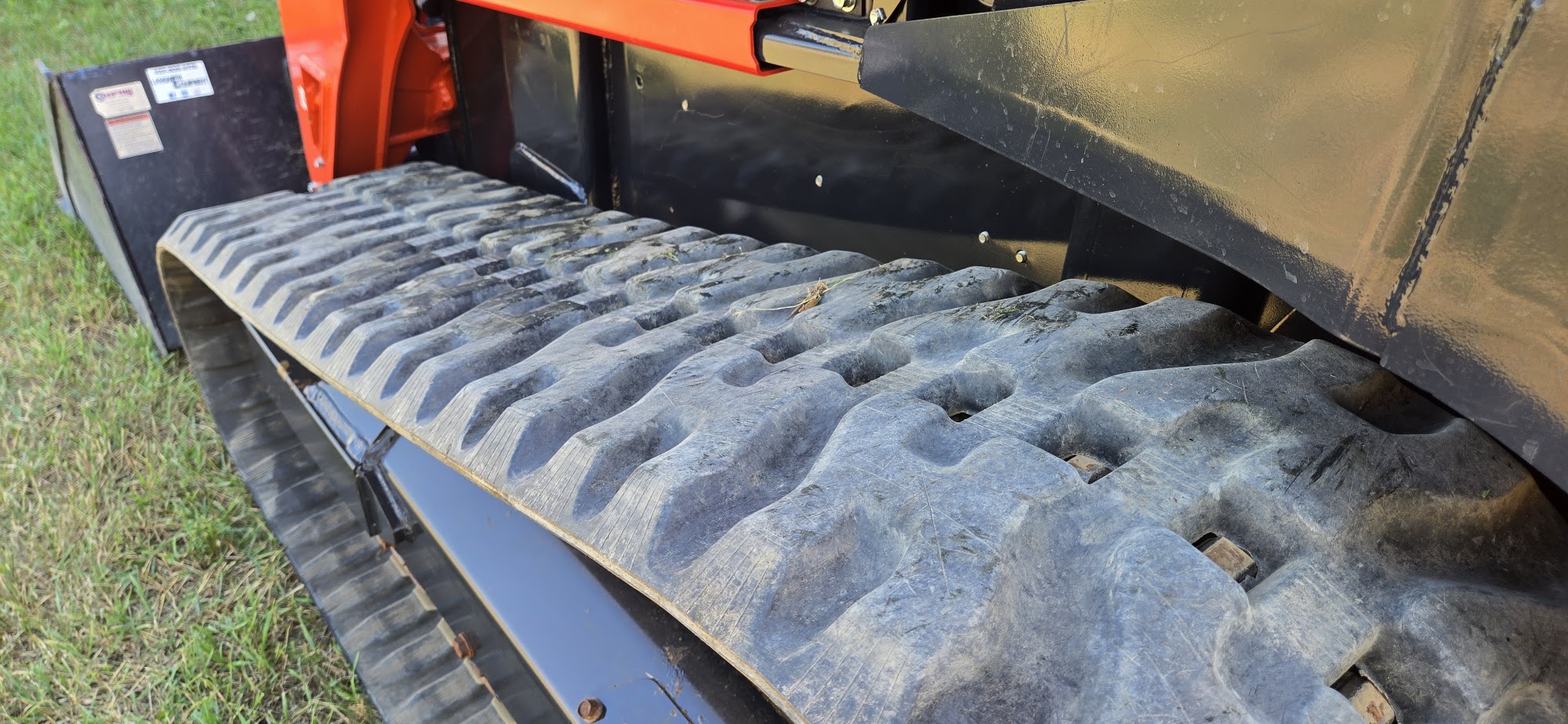 2021 Kubota SVL97-2 track skid steer for sale in Western Canada, rubber track condition