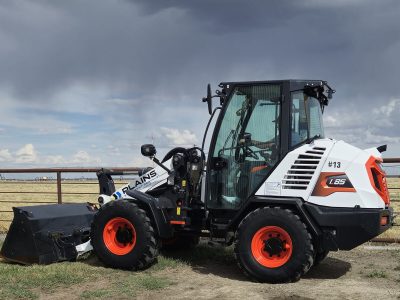 bobcat-l85-loader-for-sale-western-canada-with-bucket-and-cab